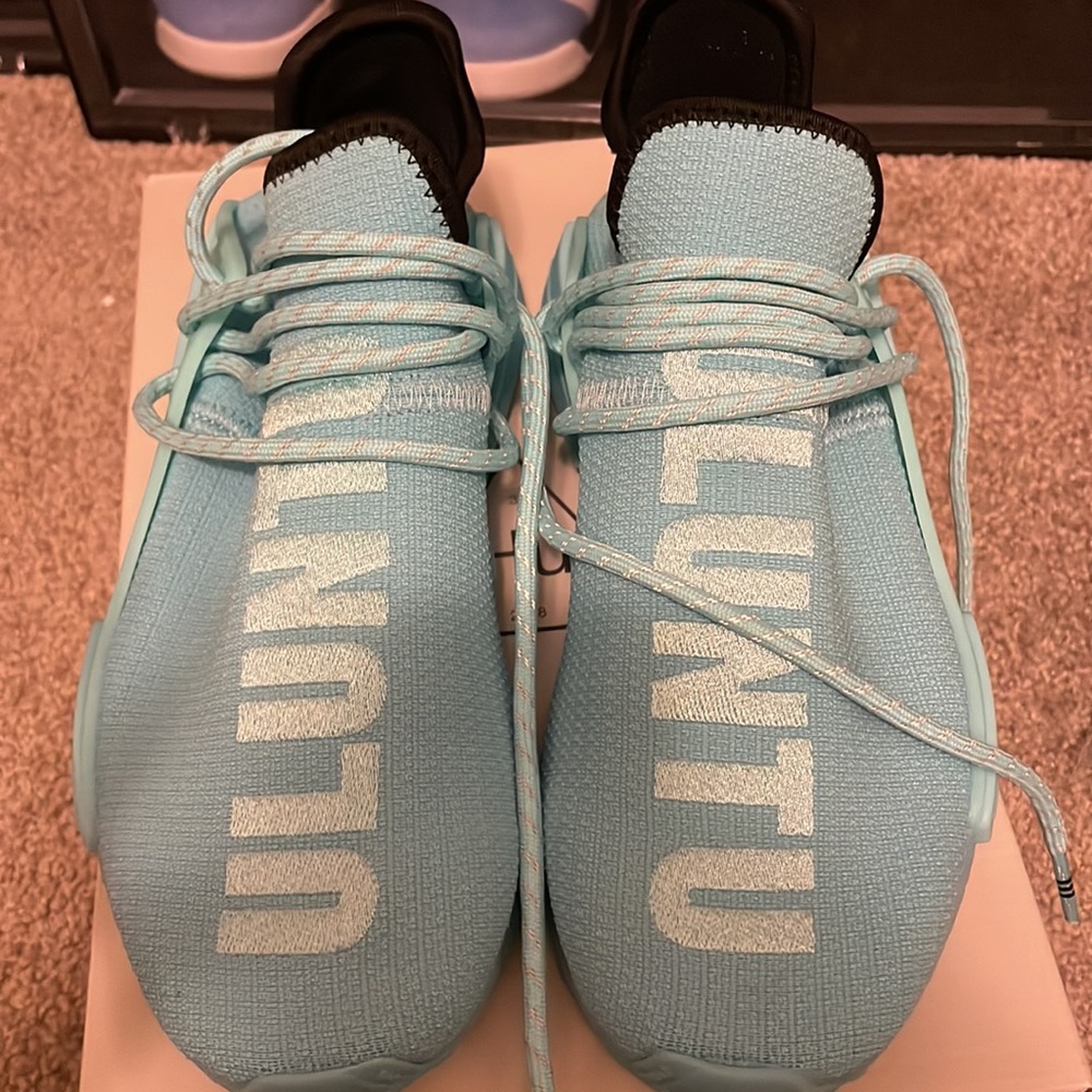 Baby Blue Human Race, Pharrell Williams. Kids 6Y. - Picture 4 of 5